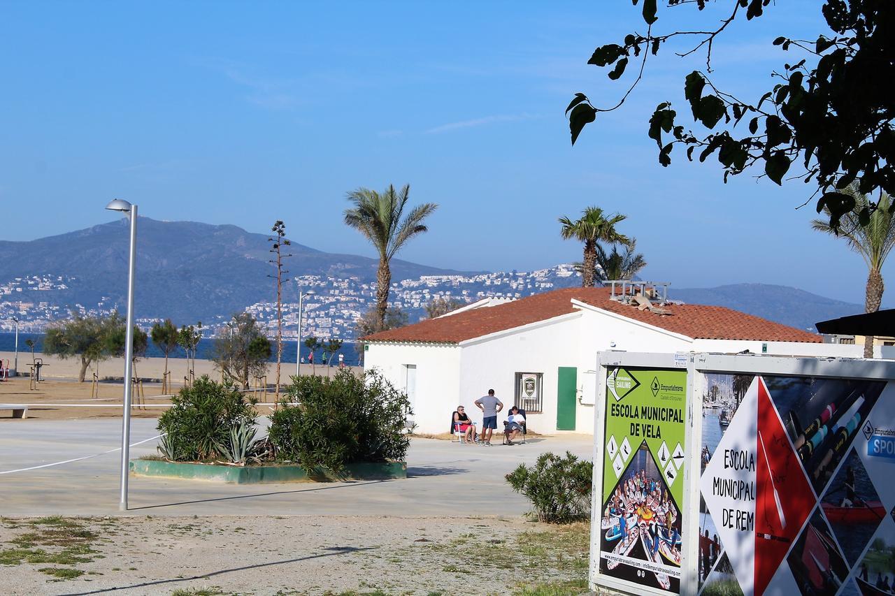 Marina Beach Hollidays Mimosa Empuriabrava Extérieur photo